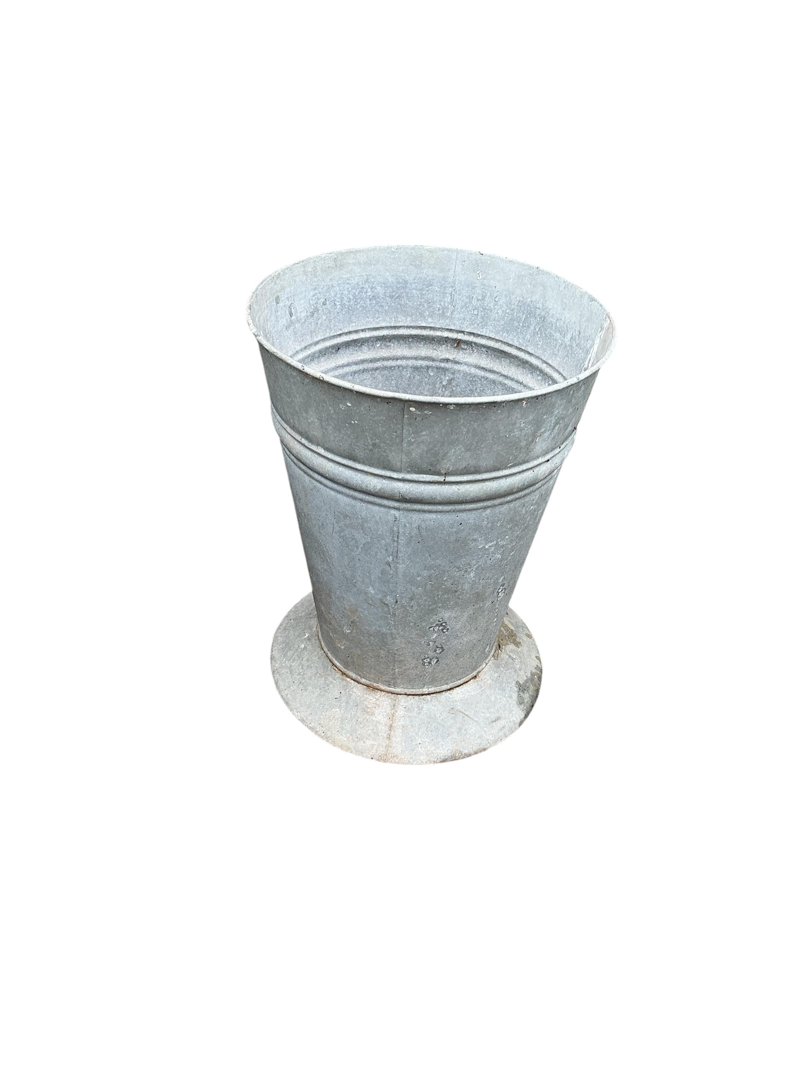 A pair of galvanised florist's flower buckets, diameter 29cm, height 38cm